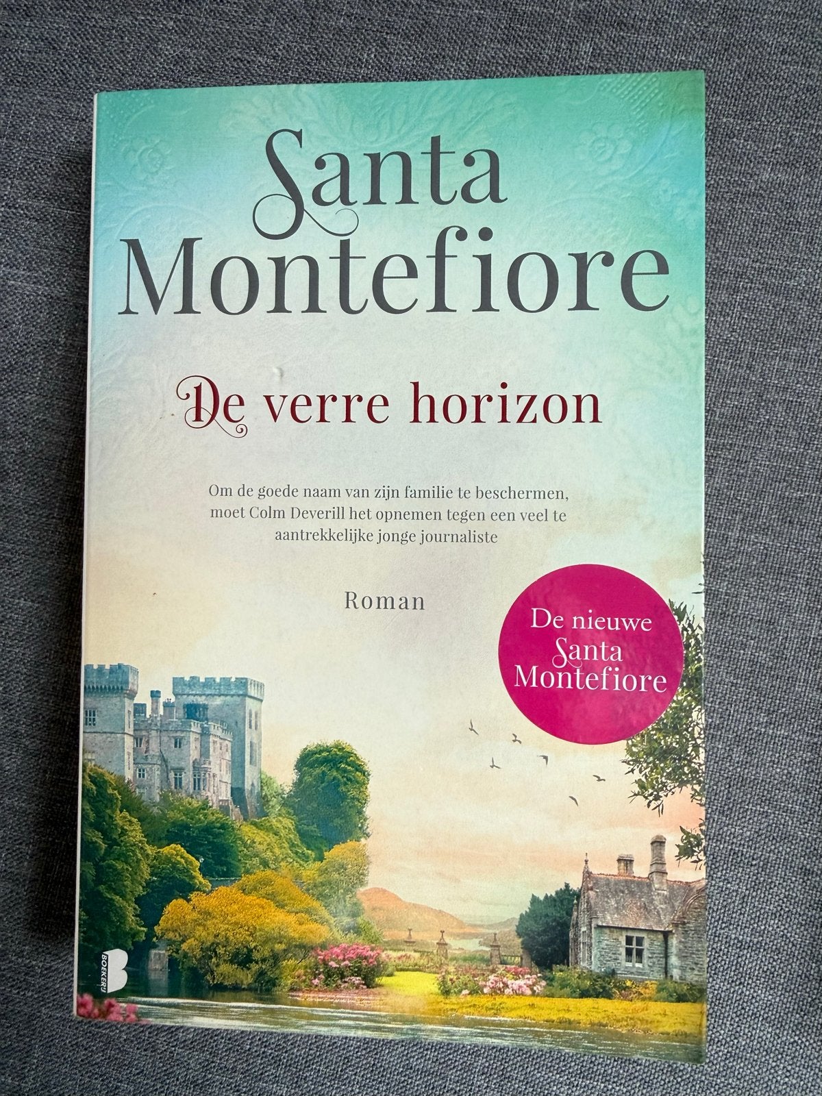 Santa Montefiore - De verre horizon (Roman), Ophalen of Verzenden, Zo goed als nieuw, Nederland