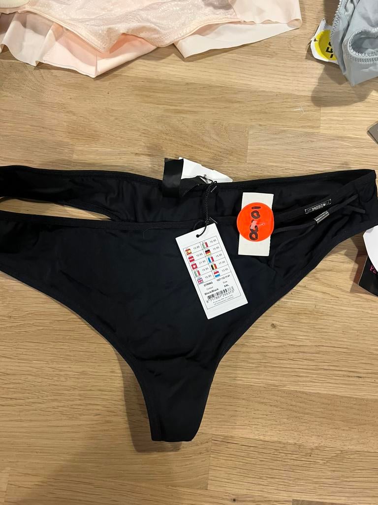 Sapph string maat 44 NIEUW!! Nu €5,-, Ophalen of Verzenden, Zwart, String
