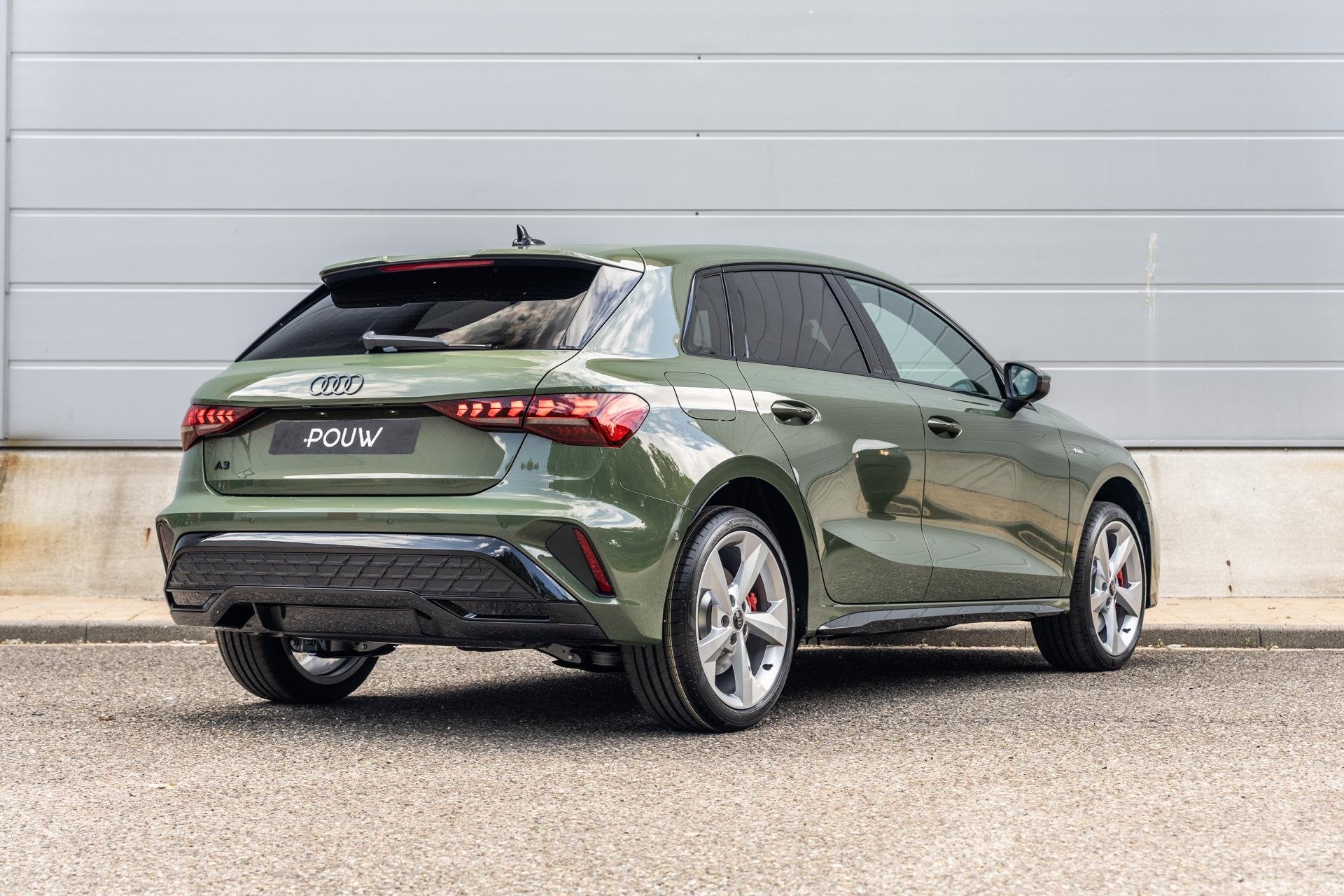 Audi A3 Sportback 45 TFSI e 272pk S edition Competition | St, 12 maanden, 1498 cc, 4 cilinders, 150 min