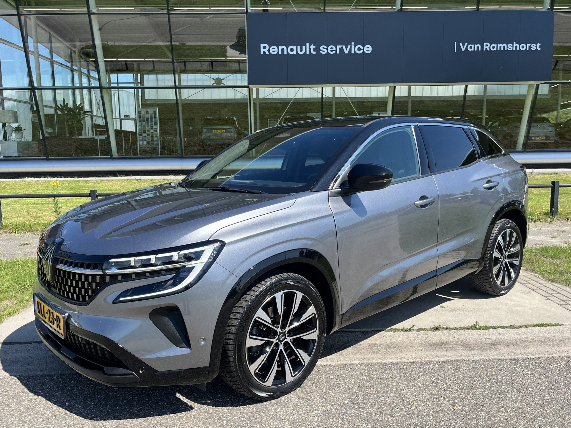 Renault Austral 1.2 E-Tech full hybrid 200PK techno / Dealer, Auto's, Gebruikt, 1199 cc, Parkeersensor, 1492 kg