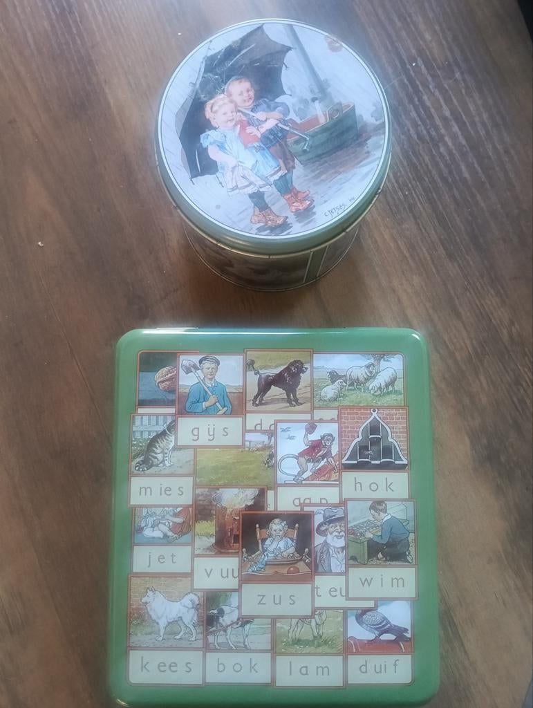 Twee blikken van Ot en Sien, Verzamelen, Blikken, Ophalen of Verzenden, Gebruikt, Overige, Overige merken
