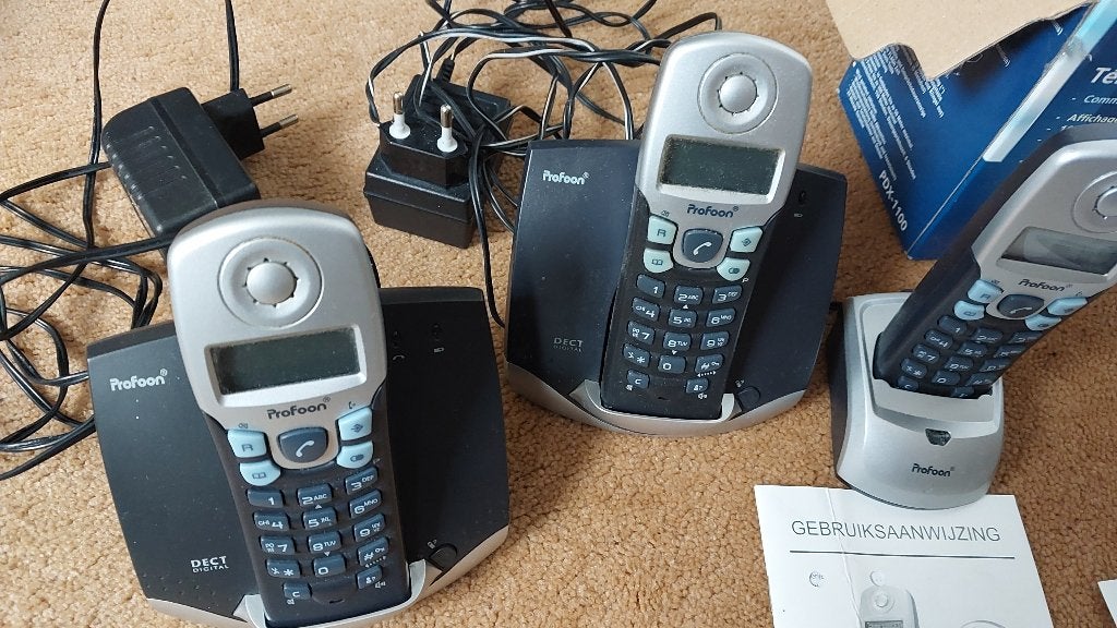 Profoon DECT draadloze telefoons (3 stuks), Ophalen, Zo goed als nieuw, 3 handsets