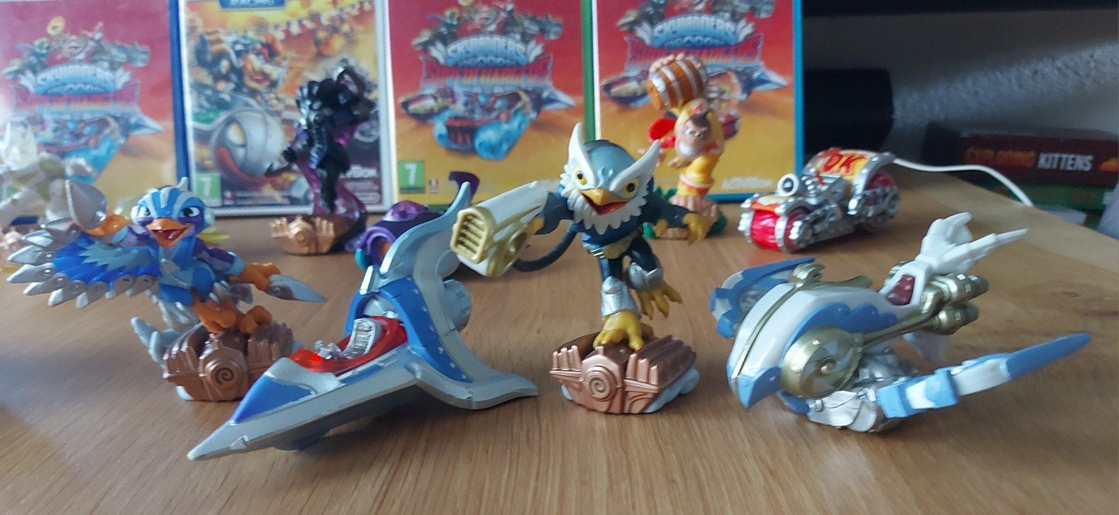 SKYLANDERS SuperChargers STORMBLADE - HURRICANE JET-VAC AIR, Avontuur en Actie, 2 spelers, Ophalen of Verzenden, Zo goed als nieuw