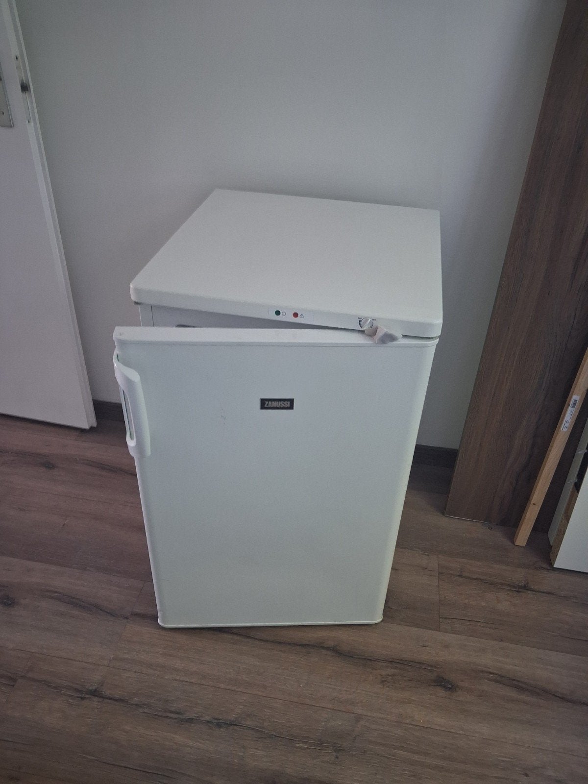 Zanussi Vriezer - Compact en Efficiënt, Gebruikt, Minder dan 85 cm, Minder dan 60 cm, Vrijstaand
