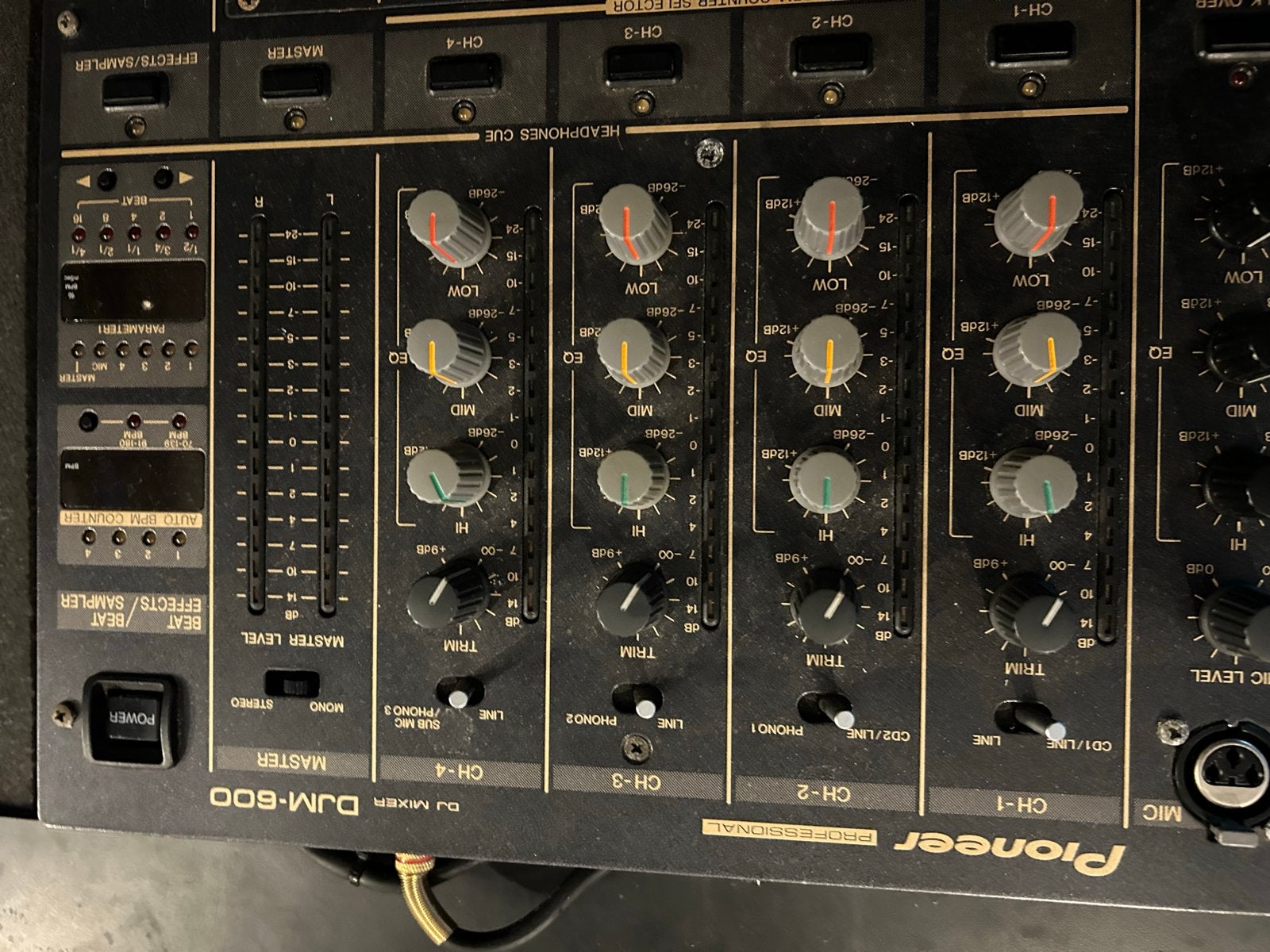 Pioneer DJM-600 DJ Mixer - Professionele Mengtafel, Ophalen, Gebruikt, Minder dan 5 kanalen, Microfooningang