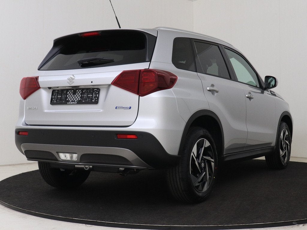 Suzuki Vitara 1.4 Boosterjet Smart Hybrid Style | Parkeersen, Voorwielaandrijving, 12 maanden, Zwart, 4 cilinders