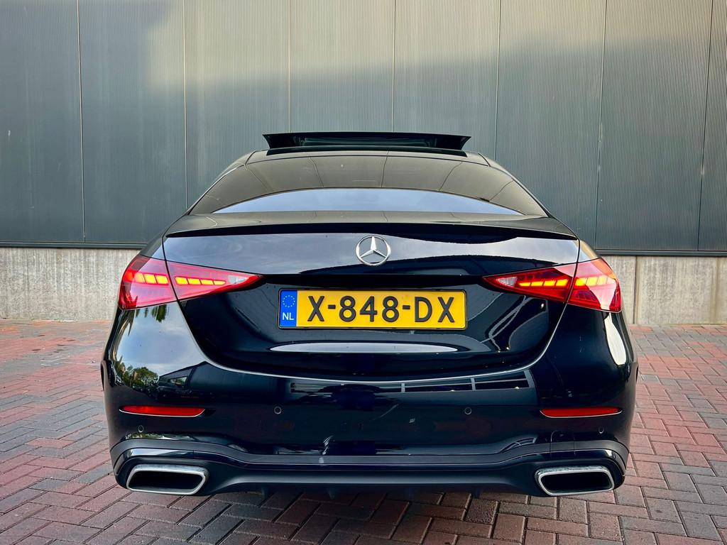Mercedes-Benz C-klasse 300 AMG Line * Pano * Cam * Memory Se, Automaat, 4 cilinders, 259 pk, Zwart