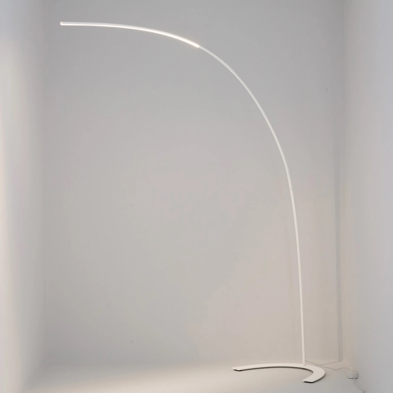 Design led vloerlamp | dimbaar hoge lichtopbrengst, Ophalen, Zo goed als nieuw, 150 tot 200 cm