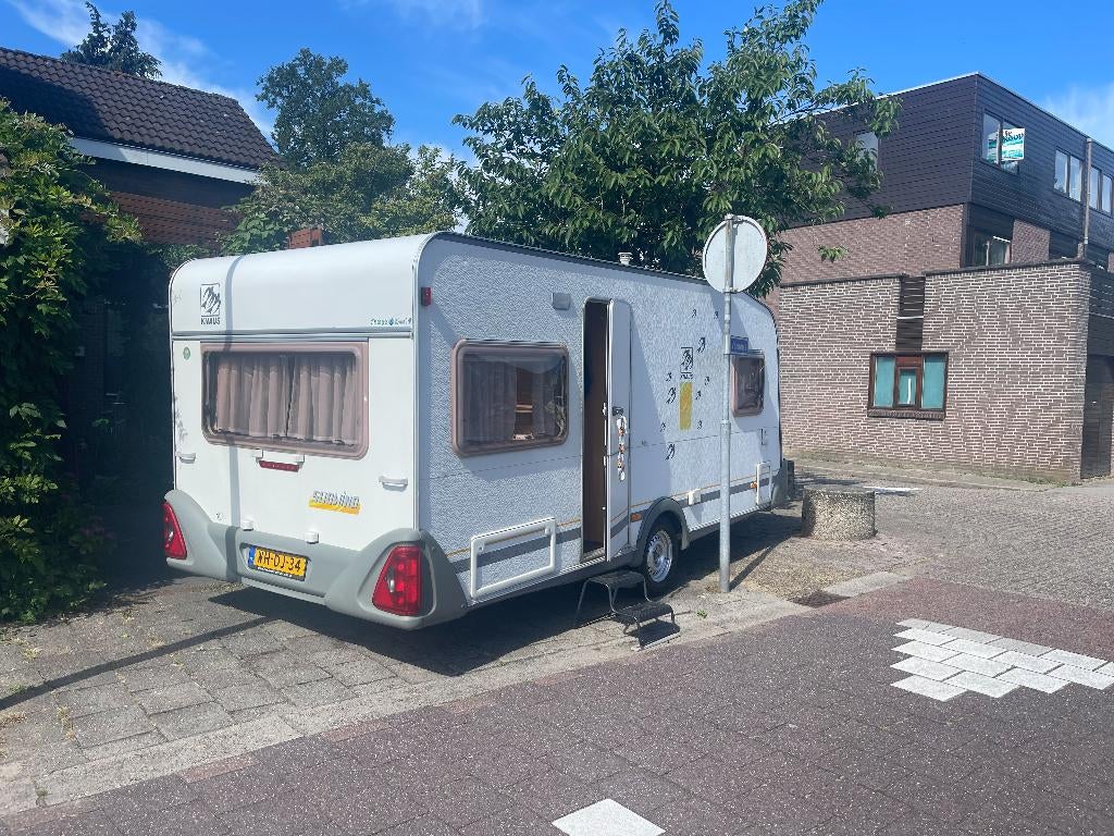 Nette Knaus 450 (2003) – binnen gestaan – mover, Caravans en Kamperen, Caravans, Particulier, tot en met 4, 750 - 1000 kg, Rondzit