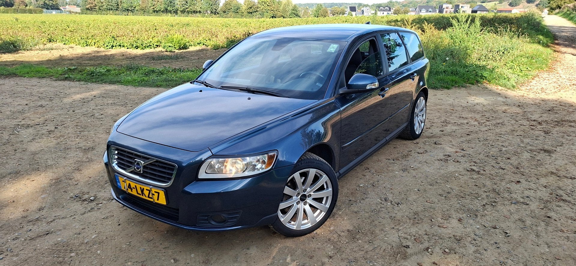 Volvo V50 2.0 Sport, navigatie - automatische airco - blueto, Auto's, Stof, Gebruikt, Zwart, Origineel Nederlands