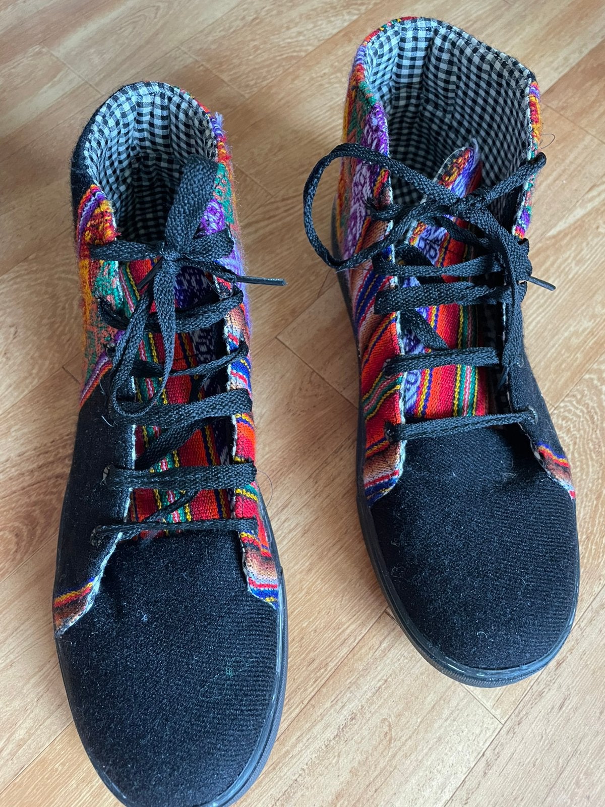 Kleurige stoffen sneaker schoenen, Overige kleuren, Ophalen of Verzenden, Sneakers of Gympen, Gedragen