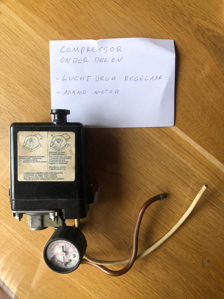 Te koop compressor onderdelen luchtdrukregelaar en manometer, Doe-het-zelf en Verbouw, Ophalen of Verzenden, Gebruikt