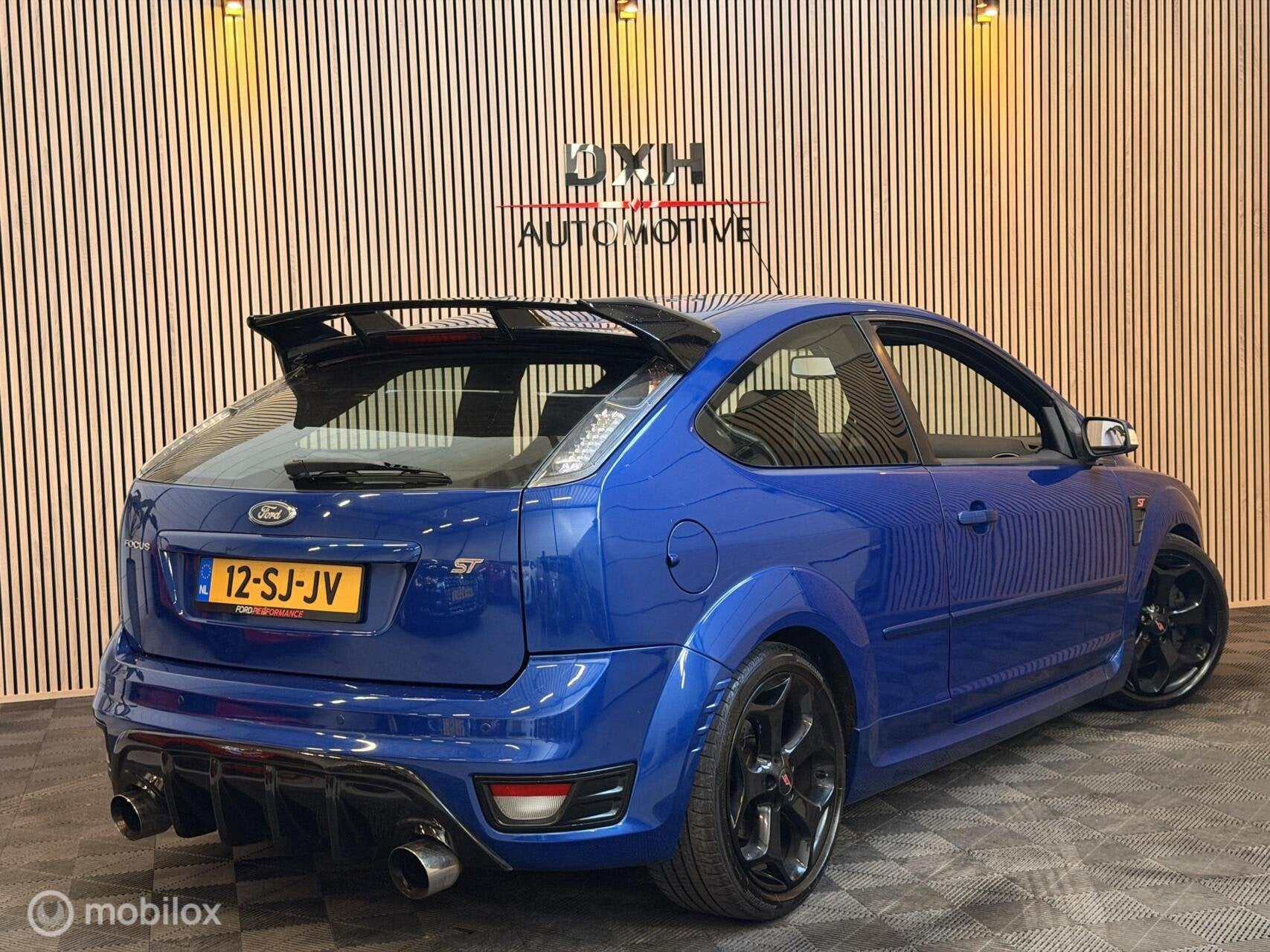 Ford Focus 2.5 20V ST PERFORMANCE BLUE OrgNL LEDER CARPLAY, Auto's, Gebruikt, Zwart, Handgeschakeld, 1292 kg