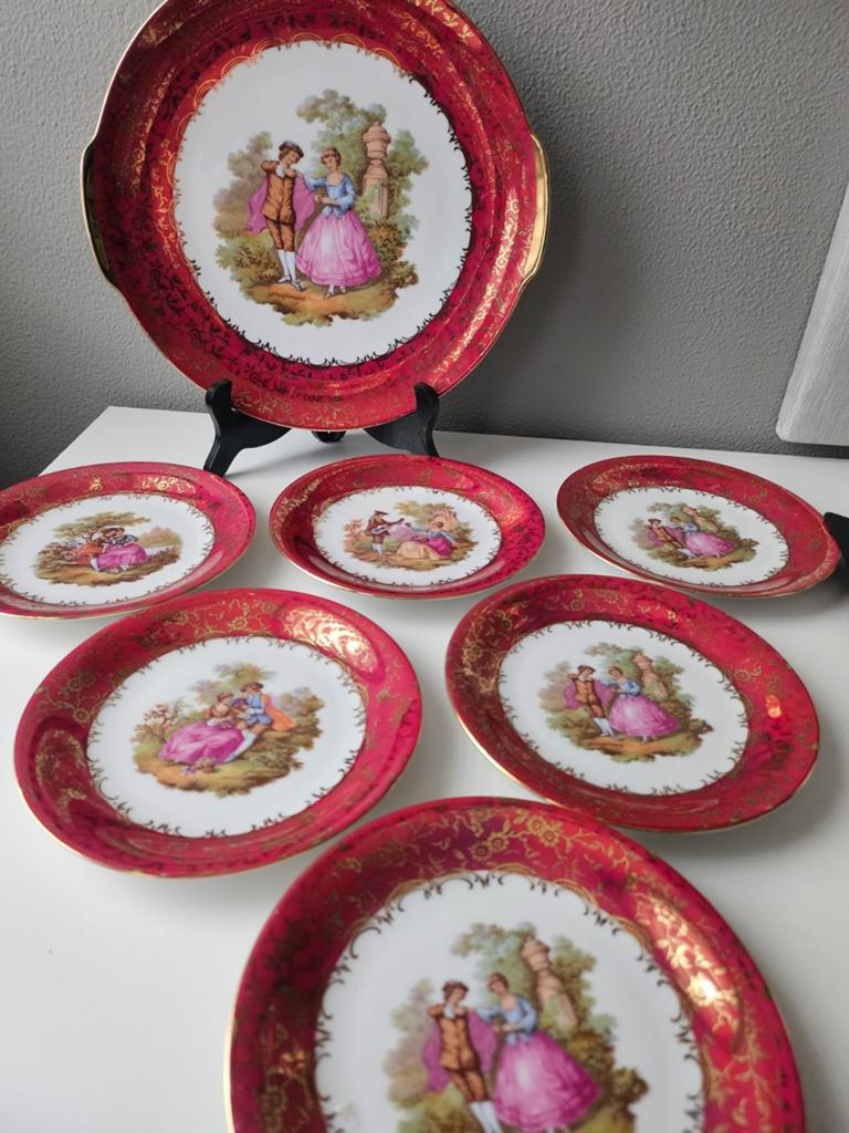 Antiek Fragonard Servies - Rood met Goud, Antiek en Kunst, Antiek | Servies compleet, Ophalen of Verzenden
