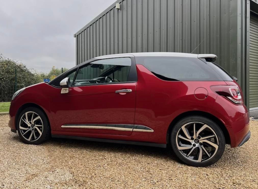 17” Citroën DS3 bicolor velgen + 206/45 R17 banden 2025/2023, Banden en Velgen, 17 inch, Zomerbanden, 205 mm