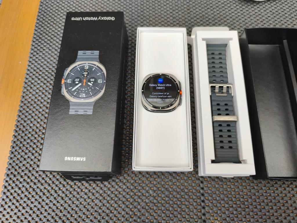 Samsung Galaxy Watch ultra 7 januari 2025, Ophalen of Verzenden, Zo goed als nieuw, Android