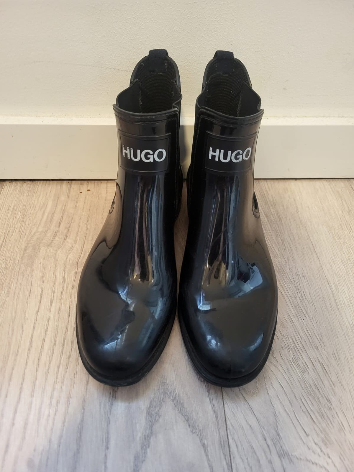 Hugo Boss regenlaarzen zwart maat 38, Kleding | Dames, Zwart, Ophalen of Verzenden, Hugo Boss, Regenlaarzen