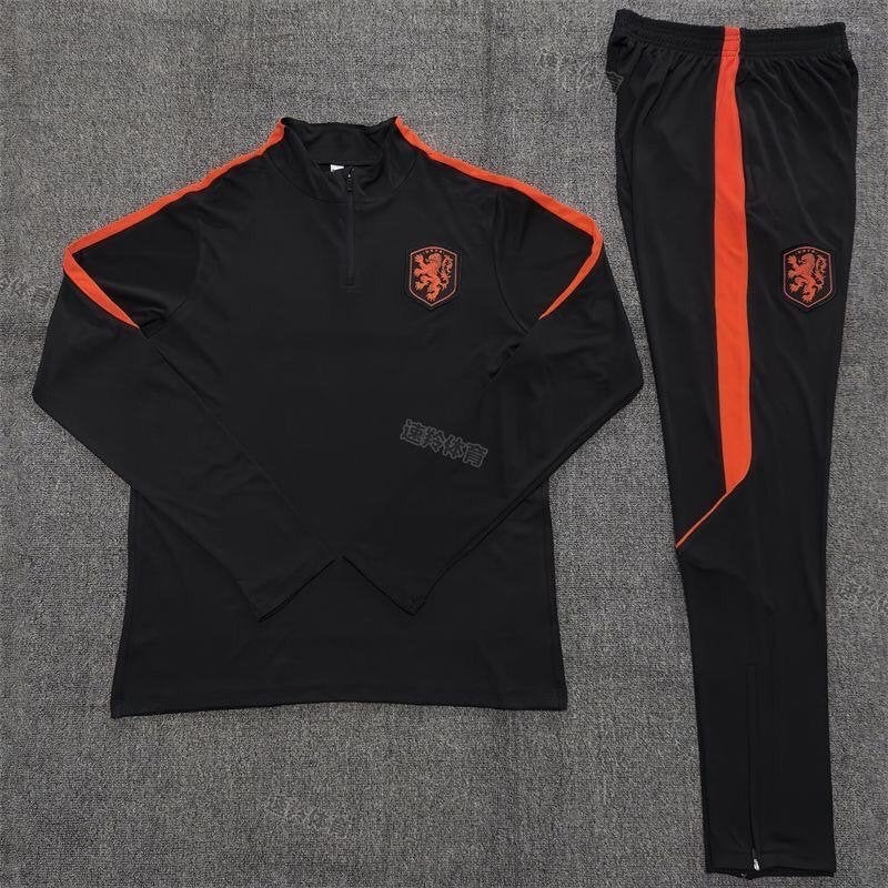 Nederlands Elftal Trainingspak - Zwart/Oranje maat 176, Zwart, Ophalen of Verzenden, Zo goed als nieuw, Voetbal