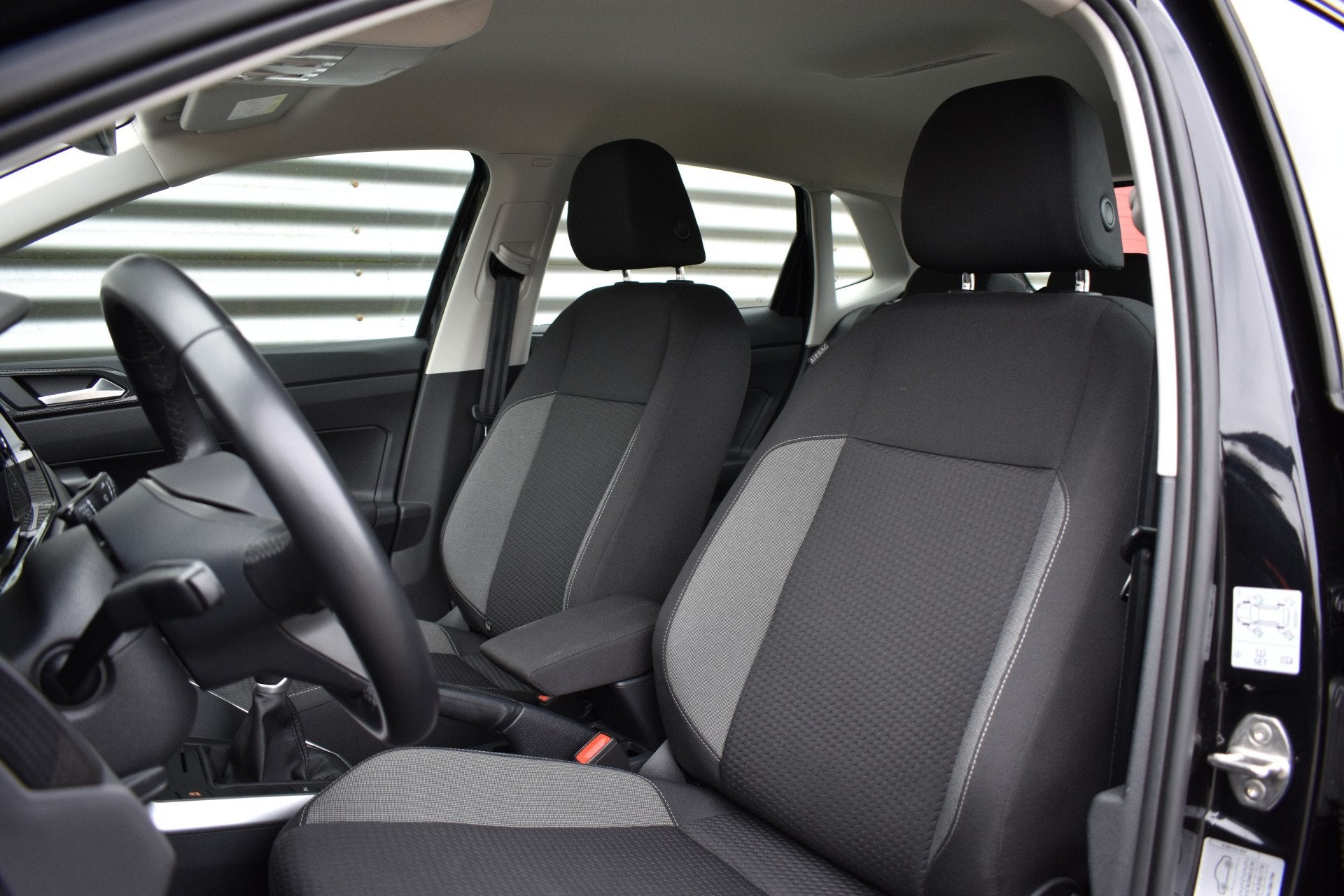 Volkswagen Polo 1.0 TSI Life Business LED | Virtual Cockpit, Voorwielaandrijving, Dealer onderhouden, Stof, Gebruikt