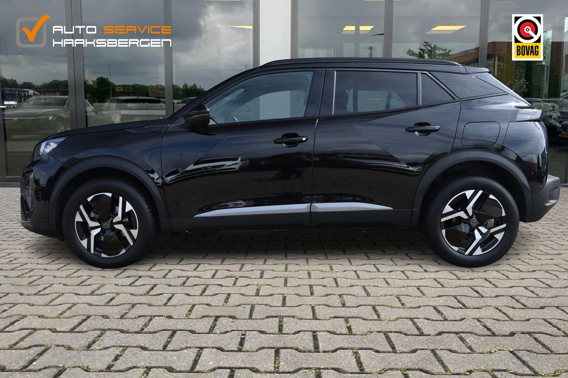 Peugeot 2008 1.2 PureTech 130 GT-Line | ACC | 360 Camera | L, Auto's, Gebruikt, 1199 cc, Automatische klimaatregeling, Zwart