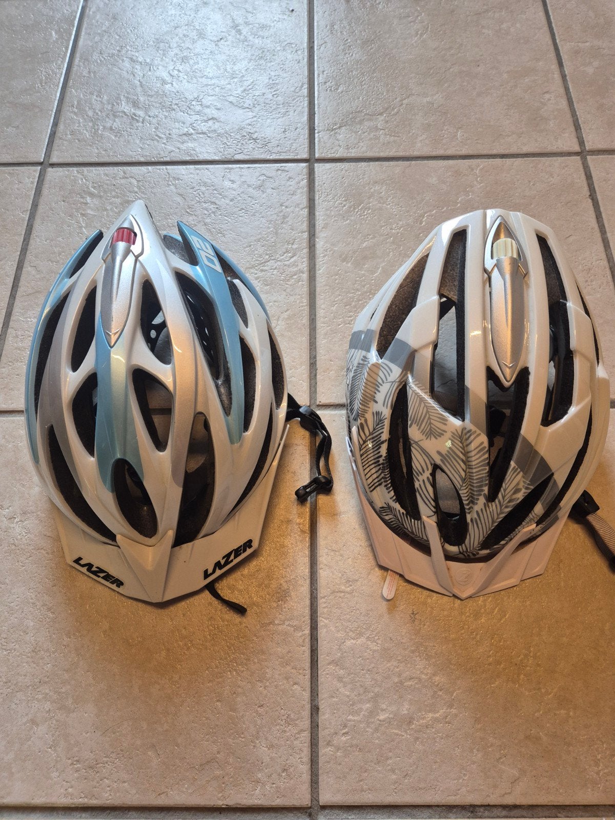 2 lazer fietshelmen, Fietsen en Brommers, Ophalen of Verzenden, Zo goed als nieuw