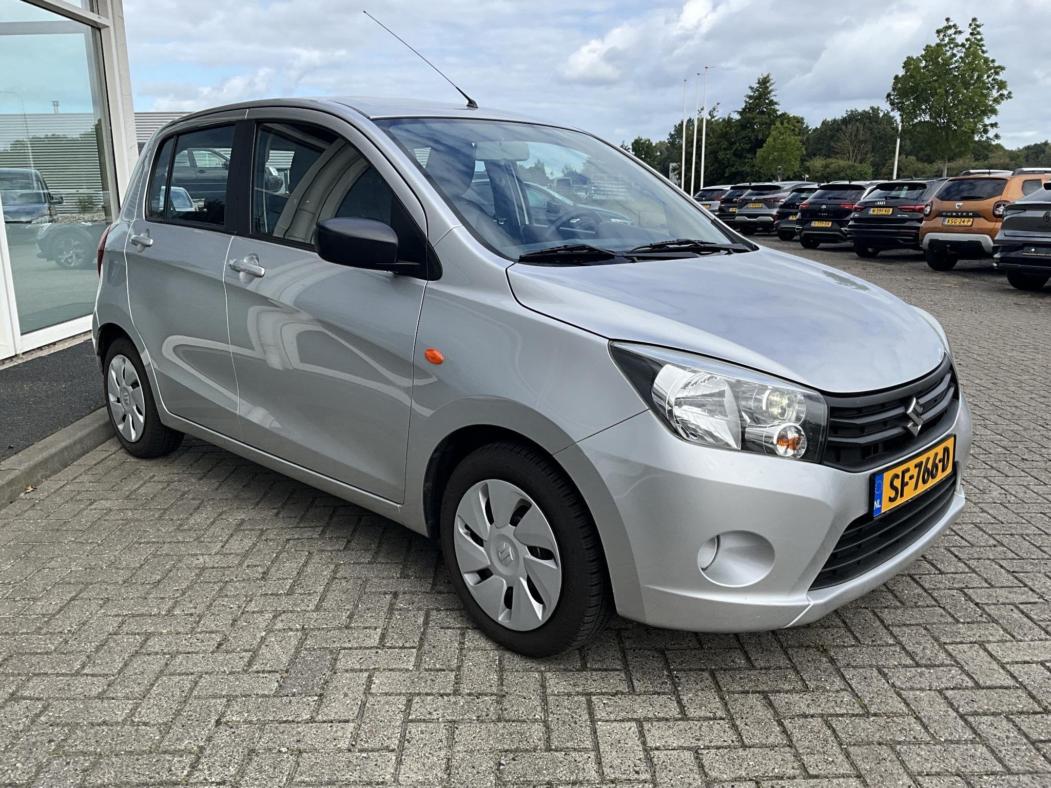 Suzuki Celerio 1.0 Comfort, Auto's, Gebruikt, Met garantie (alle), 400 kg, 68 pk