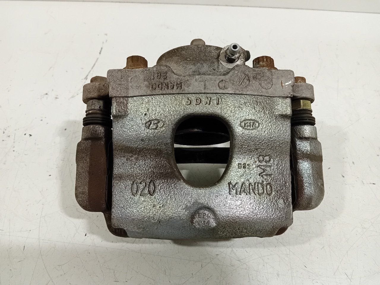 Remklauw links voor Kia Niro, Onderdelen@venauto.nl, Van der Ven Autorecycling B.V., Ettenseweg 76, 4706 PB Roosendaal, The Netherlands