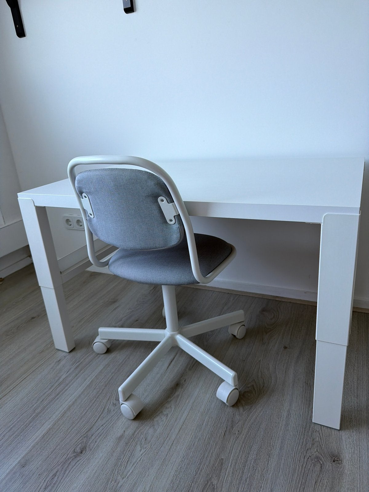Kinderbureau met stoel - IKEA PÅHL en ÖRFJÄLL, Ophalen, In hoogte verstelbaar, Zo goed als nieuw, IKEA