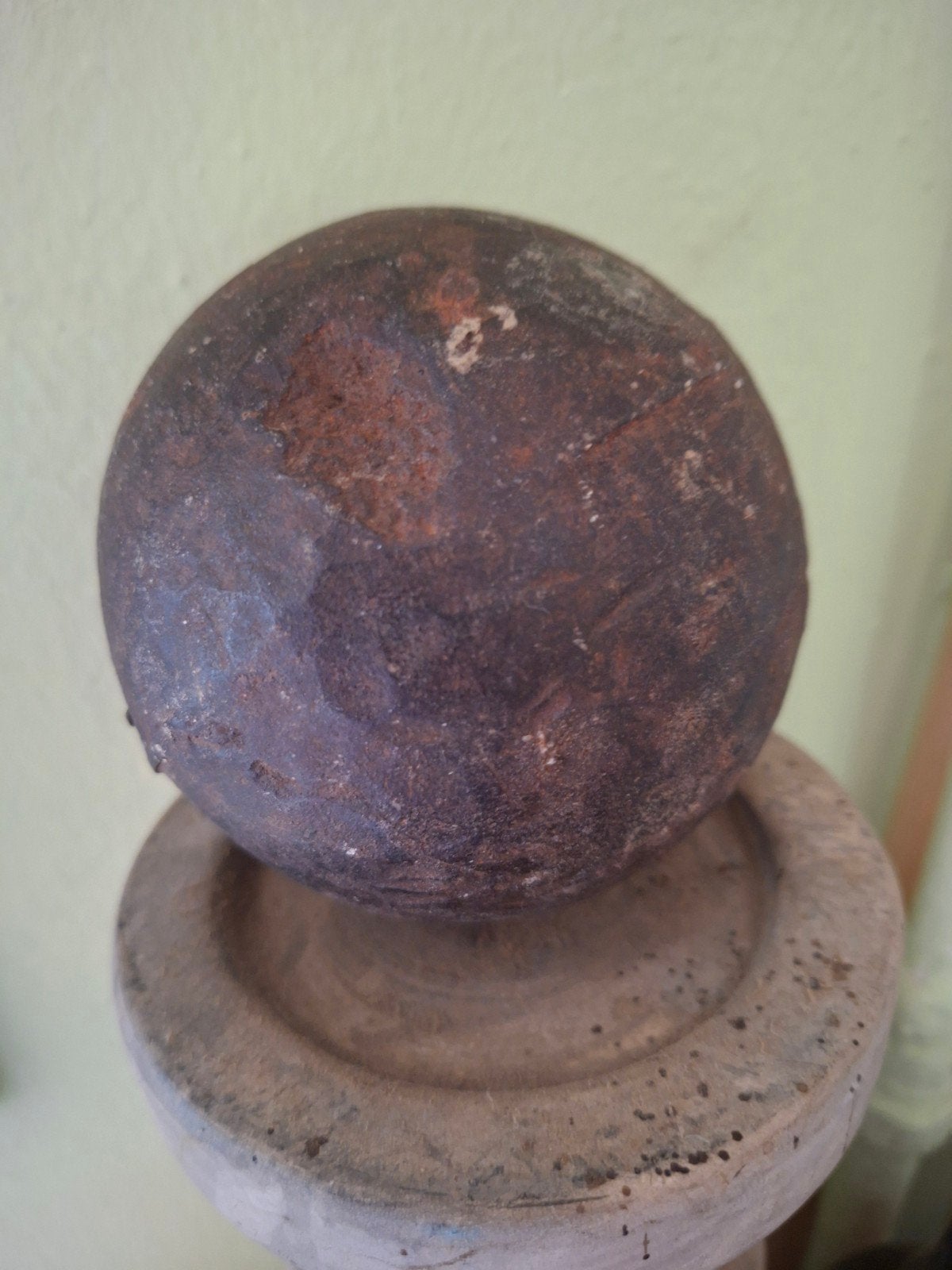 Oude Middeleeuwse Kanonskogel ongeveer 4kilo 14cm doorsnee, Ophalen of Verzenden, Landmacht, Nederland