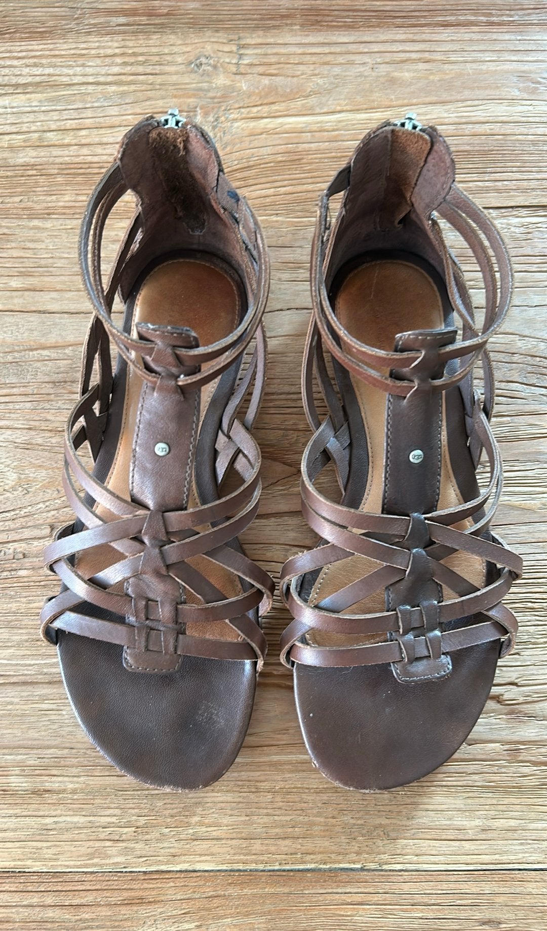 UGG leren sandalen 41 bruin - gladiotor stijl, Ophalen of Verzenden, Zo goed als nieuw, Bruin, Sandalen of Muiltjes
