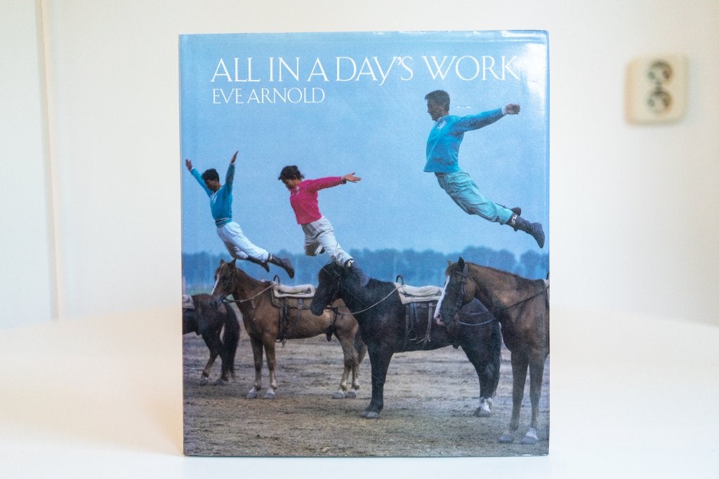 Eve Arnold - All In A Day's Work, Ophalen of Verzenden, Gelezen, Fotografen