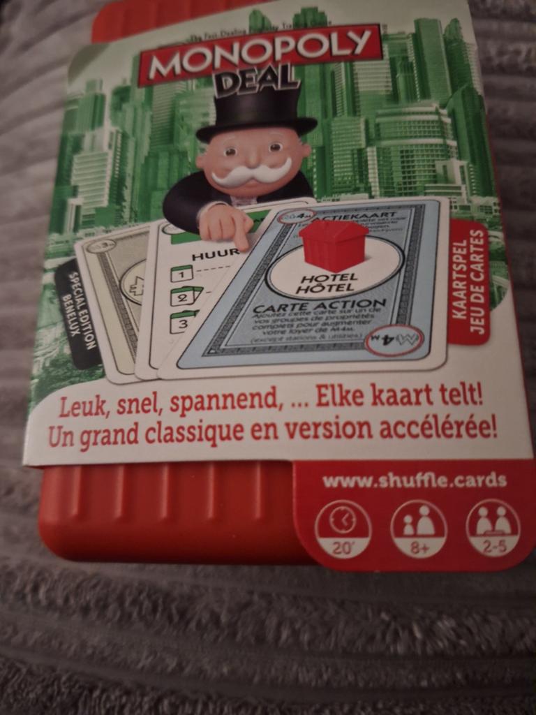 Monopoly pocket, Hobby en Vrije tijd, Gezelschapsspellen | Bordspellen, Ophalen of Verzenden, Nieuw