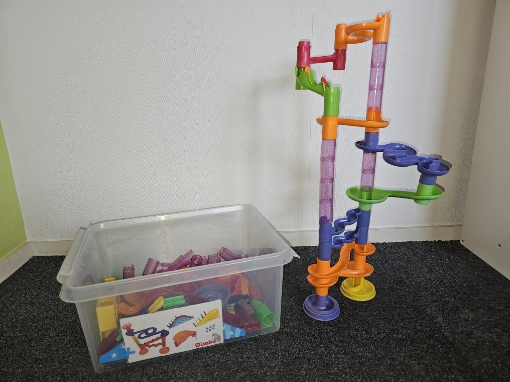 Simba knikkerbaan - bak met onderdelen en knikkers, Ophalen, Gebruikt, Overige merken
