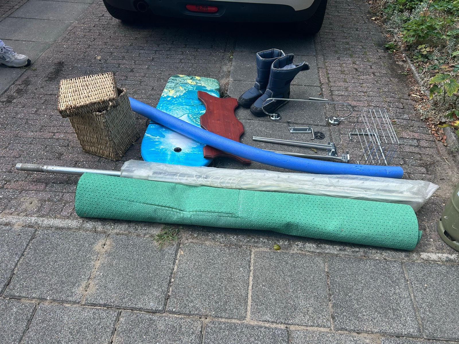 Gratis diverse spullen op te halen. Schuuropruiming., Ophalen, Gebruikt
