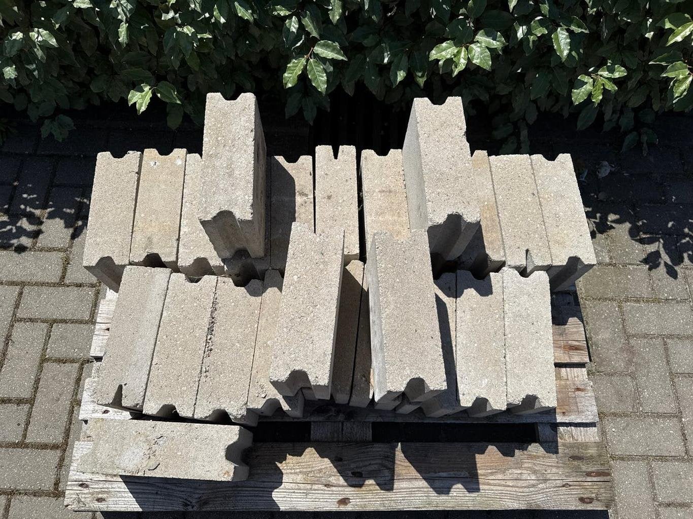 GRATIS: Betonblokken voor diverse bouwprojecten, Ophalen, Nieuw, Beton