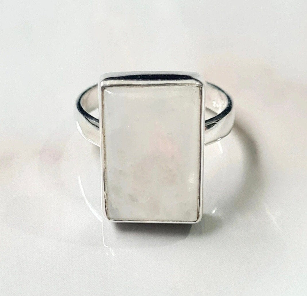 Maansteen zilveren ring, Sieraden, Tassen en Uiterlijk, Ringen, Verzenden, Wit, Nieuw, 17 tot 18