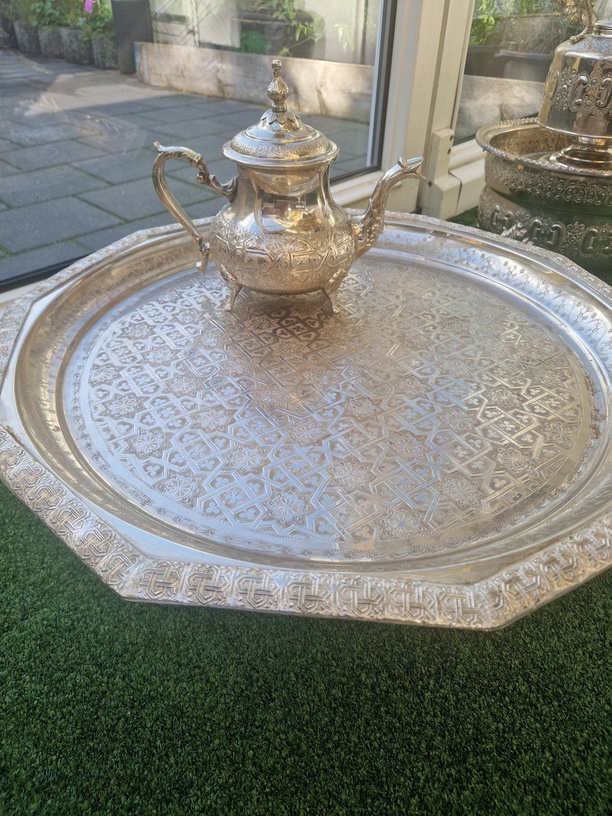 Antieke Marokkaanse theepot met dienblad, Ophalen of Verzenden, Zilver