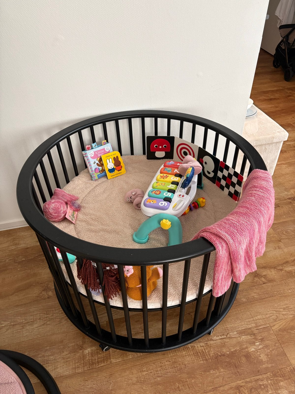 Speelbox baby - Rond, met lichte gebruikssporen, Kinderen en Baby's, Ophalen, Gebruikt, Rond, Wieltjes