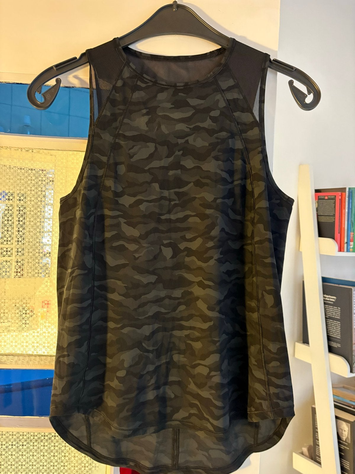 Lululemon sporttop camouflage S/M (maat 6), Kleding | Dames, Zwart, Ophalen of Verzenden, Maat 36 (S), Fitness of Aerobics