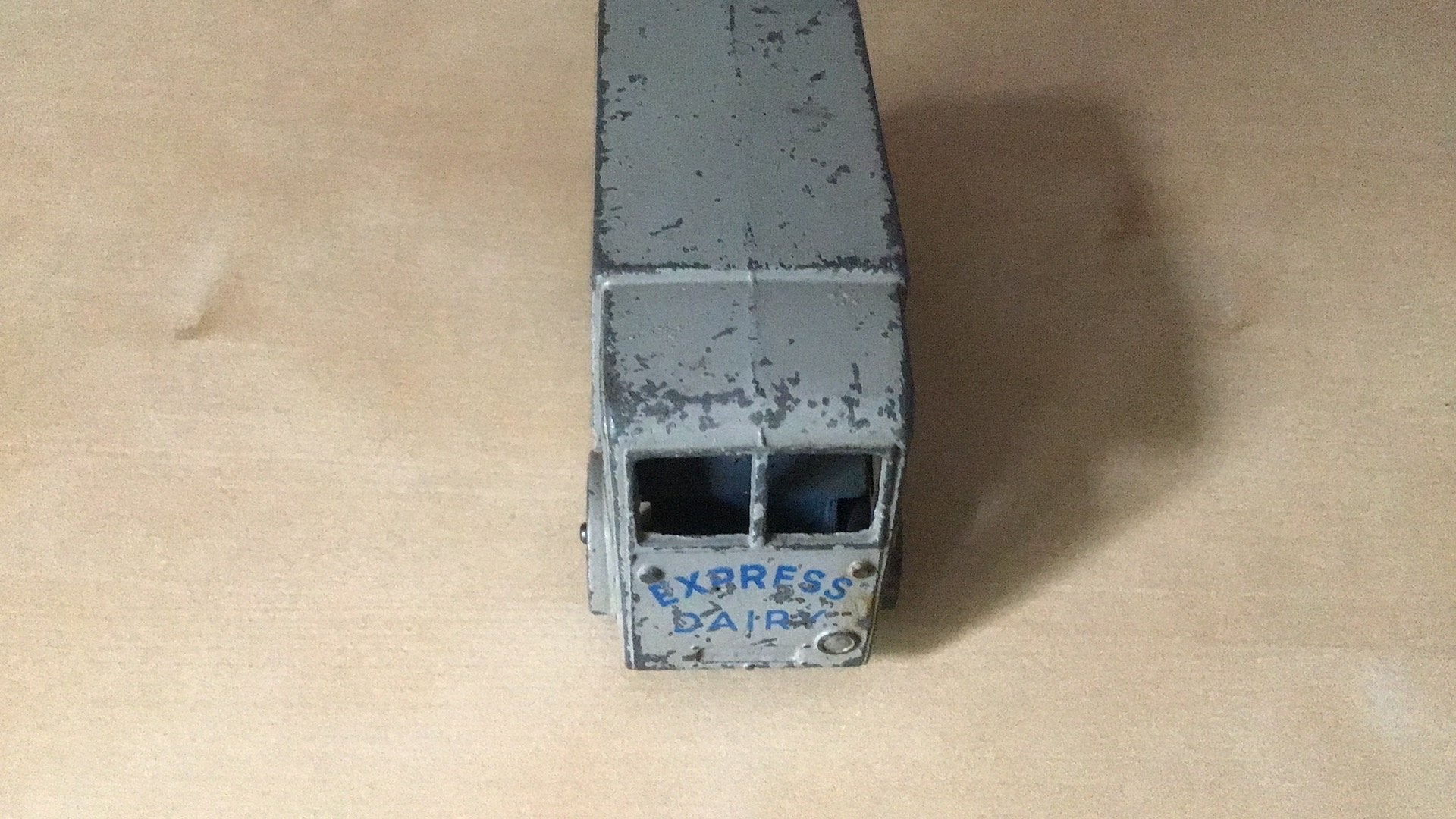 DINKY TOYS C.B. ELECTRIC VAN VAN DE  MELKBOER NU 12 EURO, Ophalen of Verzenden, Gebruikt, Auto, Dinky Toys
