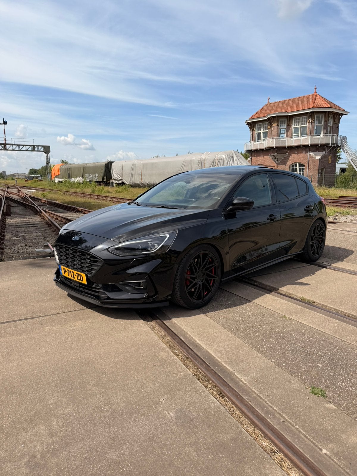 Unieke Ford Focus 1.5 ST-Line H6, Panoramadak, FULL OPTIONS, Stof, Zwart, Handgeschakeld, Particulier