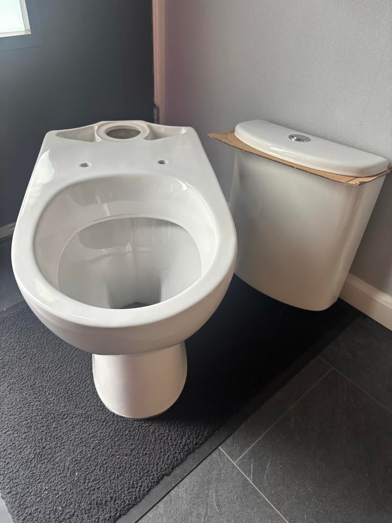 Nieuwe Geberit Renova duoblok toiletpot incl. Reservoir, Ophalen, Nieuw, Toilet