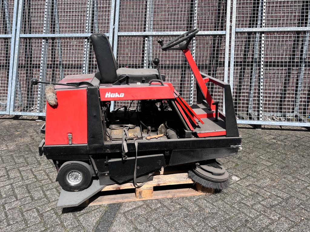 Hako Veegmachine - Werkt niet, voor onderdelen/reparatie, Ophalen, Gebruikt
