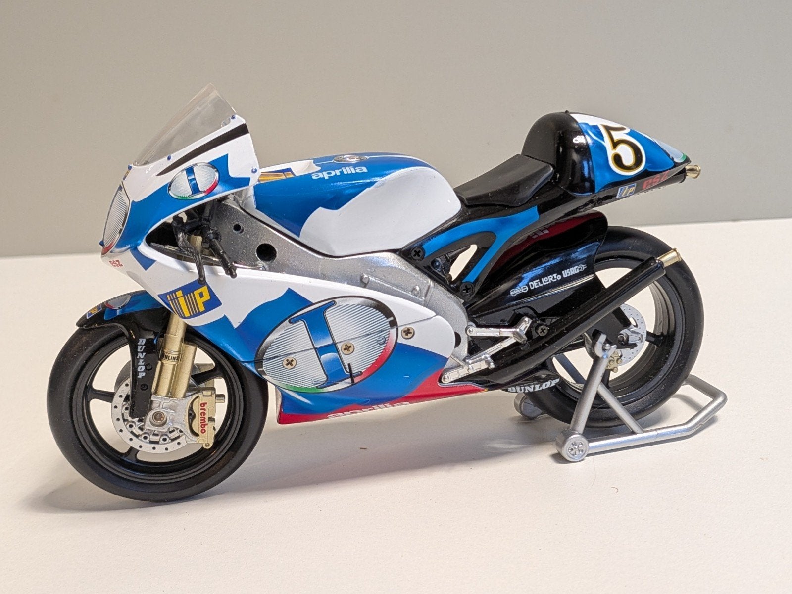 Aprilia RSV250 - Alex de Angelis - Grand Prix 250cc in 2005, Ophalen of Verzenden, Nieuw, 1:9 t/m 1:12, Motor