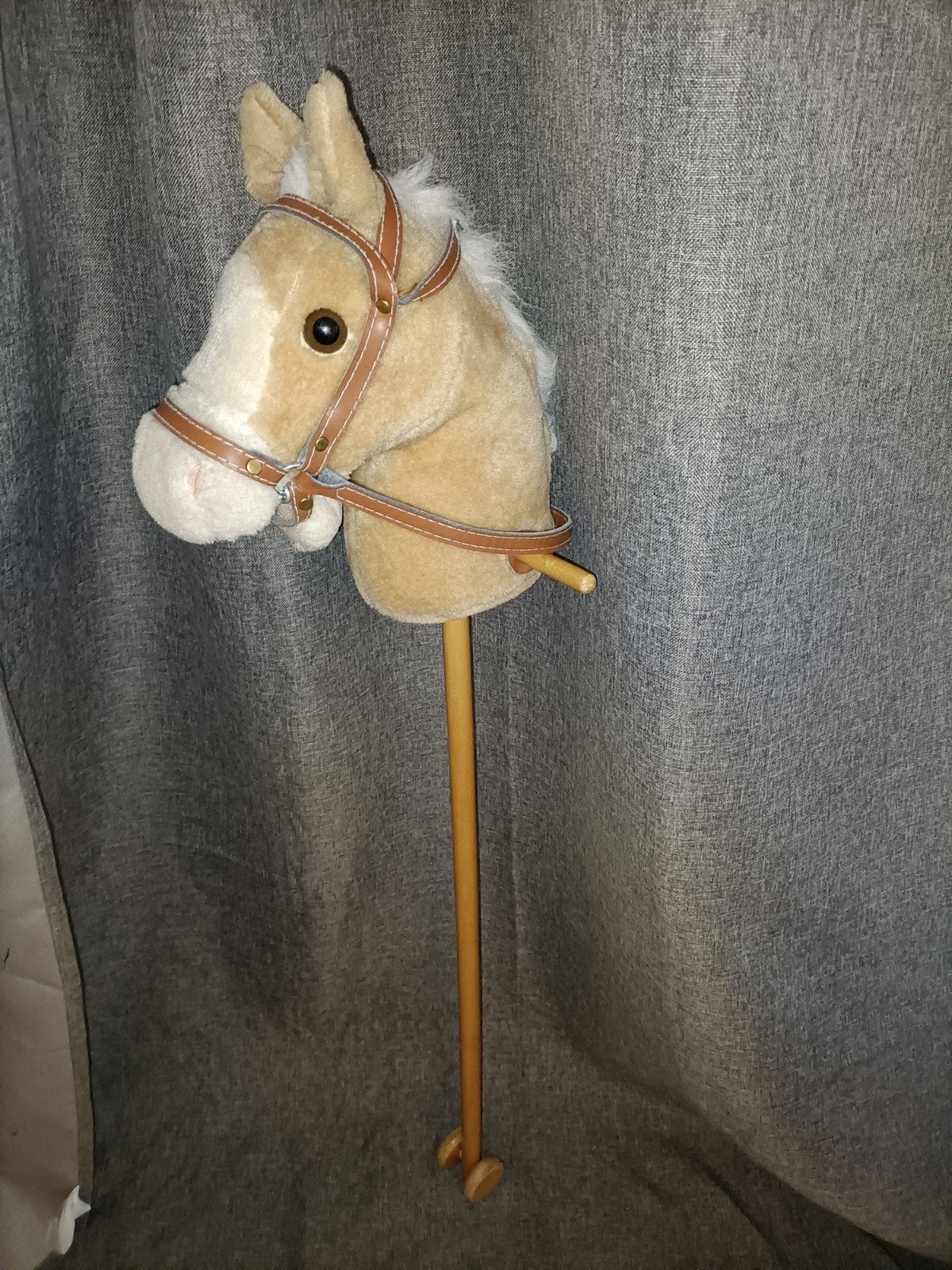 Stokpaard stokpaardje met tuigje, Ophalen of Verzenden, Zo goed als nieuw