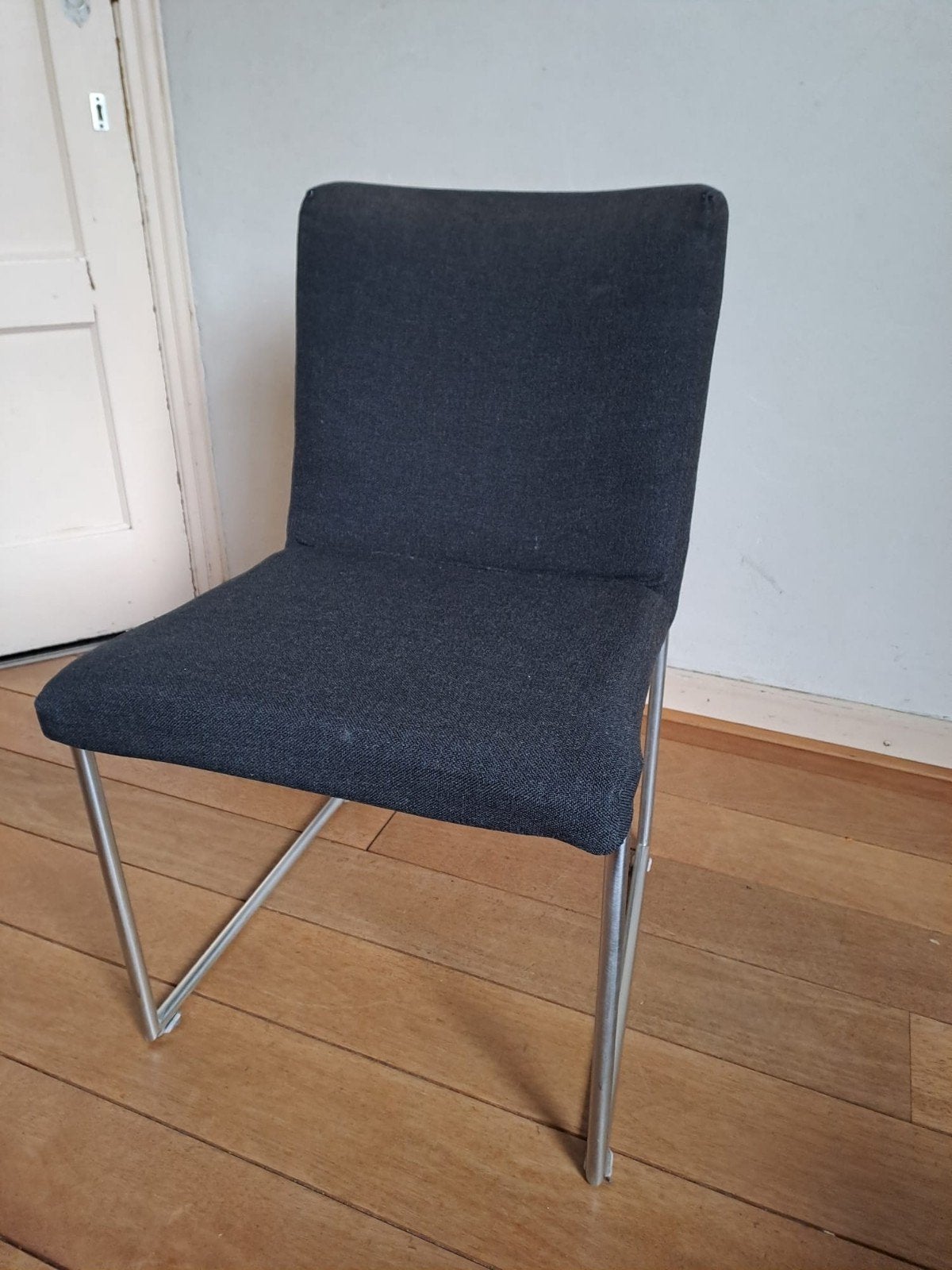 6  x stoel, antraciet grijze stof met metalen frame, Ophalen, Gebruikt, Metaal, Modern, minimalistisch