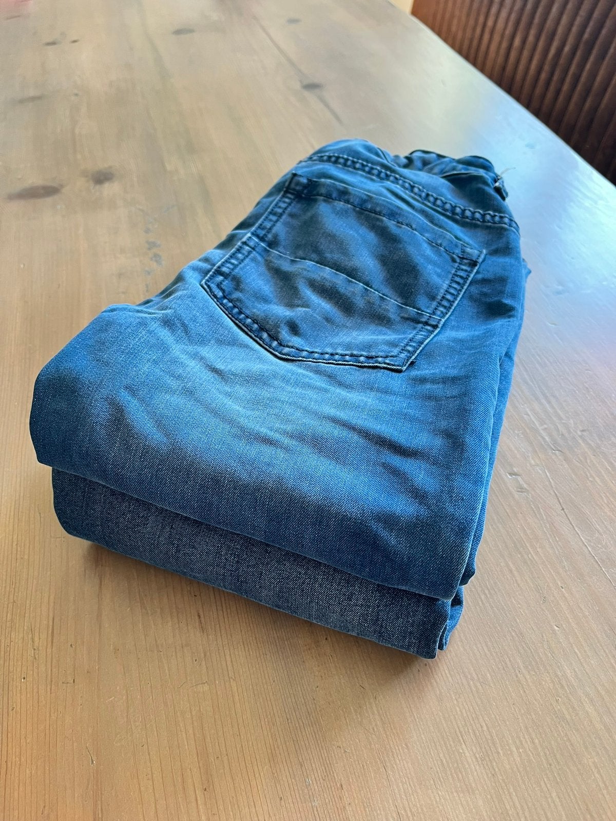 2x jeans HEMA regular fit 164, Ophalen of Verzenden, Zo goed als nieuw