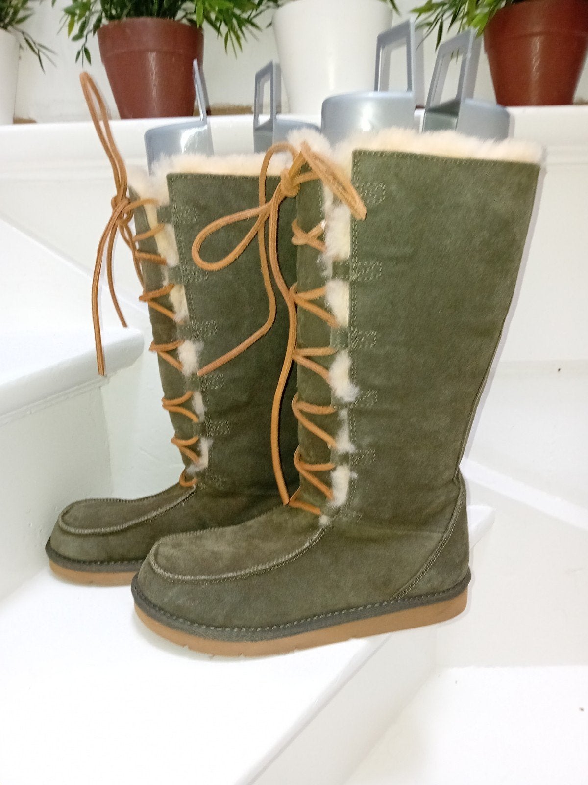 Nieuwe UGG Laarzen Maat 38 - Groen met Veters, Hoge laarzen, UGG, Nieuw, Ophalen of Verzenden
