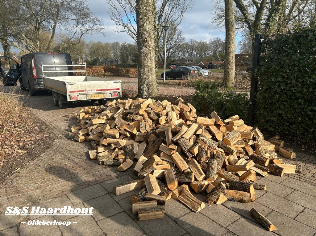Eikenhout los gestort - Droog en klaar voor gebruik, Minder dan 3 m³, Ophalen of Verzenden, Eikenhout, Blokken