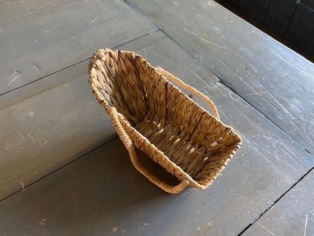 m43 – rieten mandje voor wijnfles, lengte 26 cm, Ophalen of Verzenden, Gebruikt